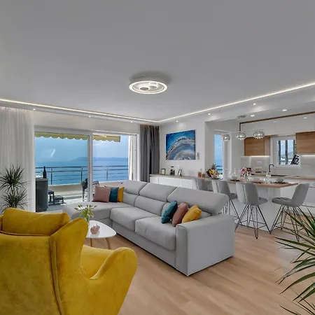 Big Blue - Luxury Penthouse Tučepi